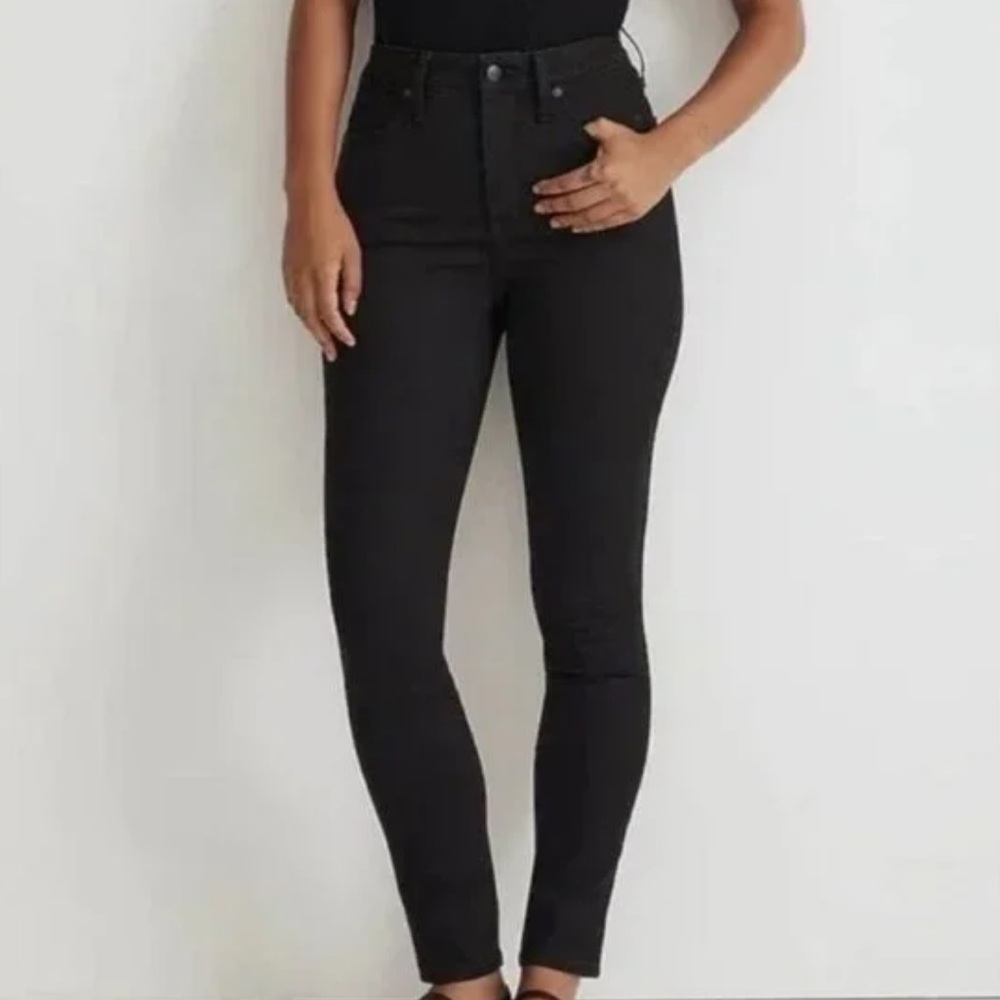 Madewell Curvy Roadtripper black skinny jeans